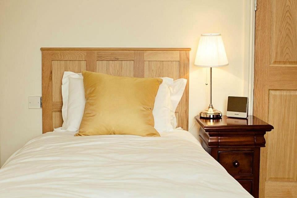 Kings Arms Hotel Бістер Екстер'єр фото